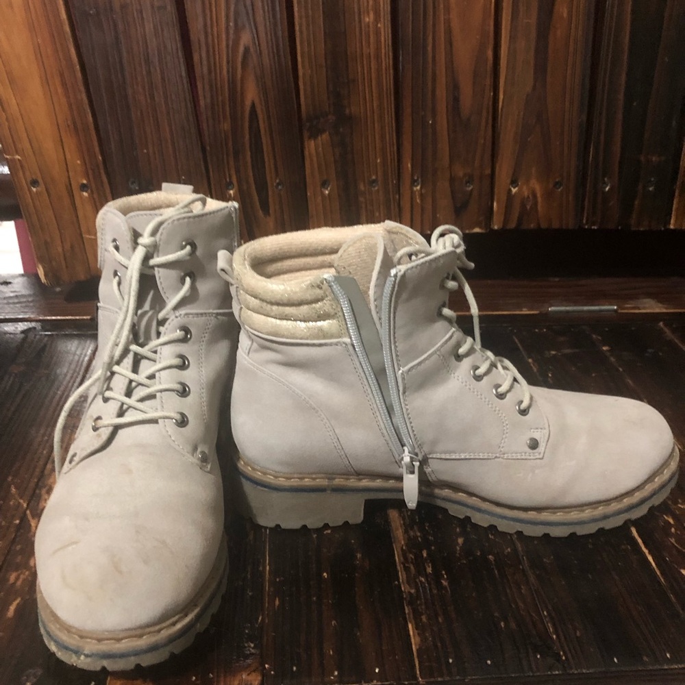 Womens boots